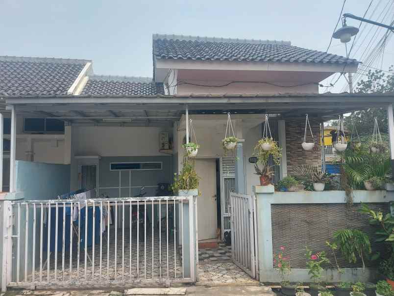 dijual rumah vila cilodong permai