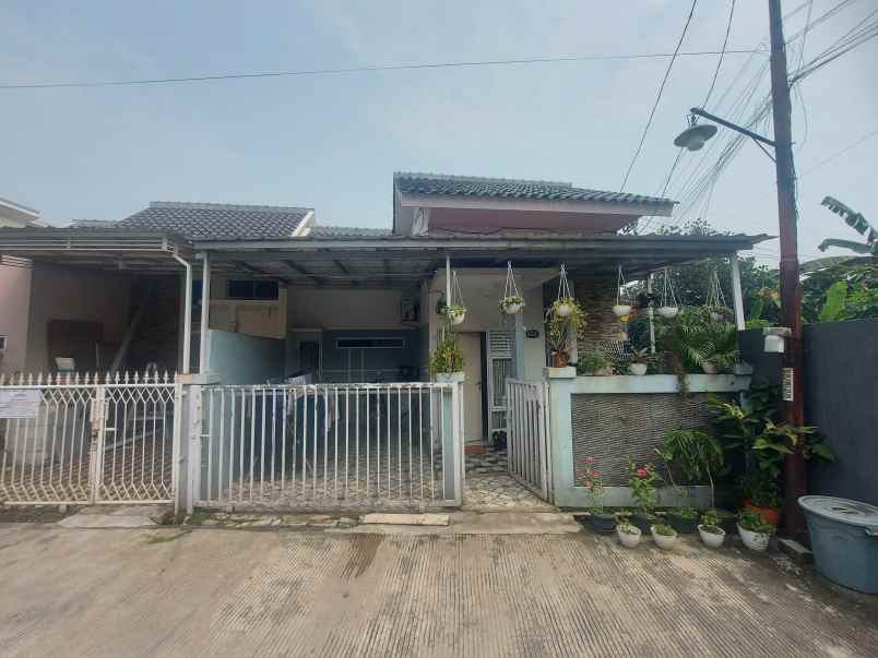 dijual rumah vila cilodong permai