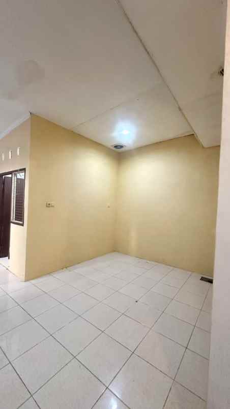 dijual rumah villa dago pamulang tangsel