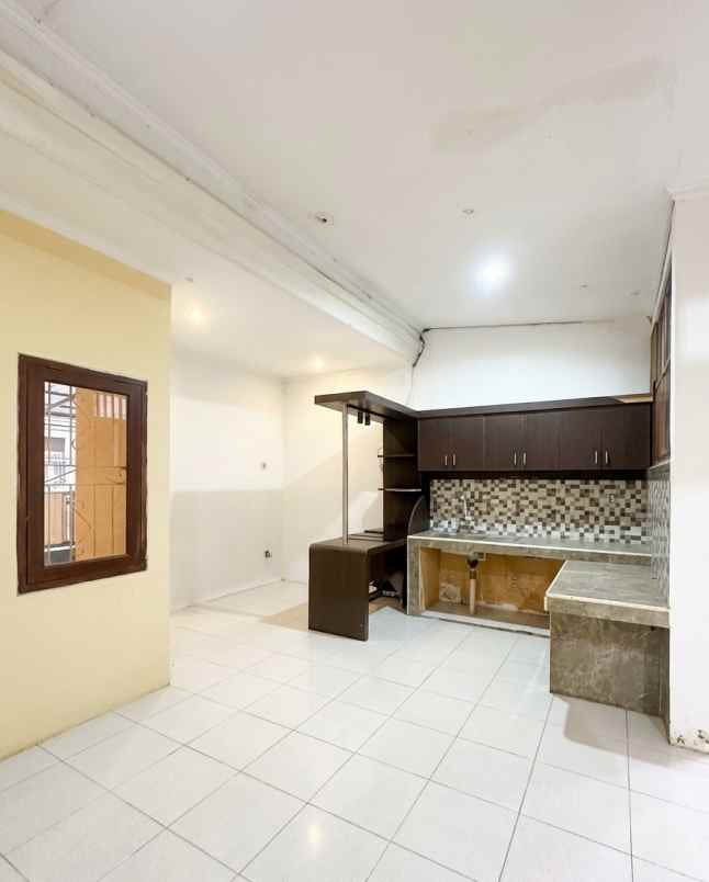 dijual rumah villa dago pamulang tangsel