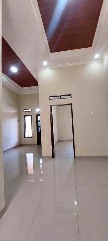 dijual rumah villa gading harapan 3 bekasi