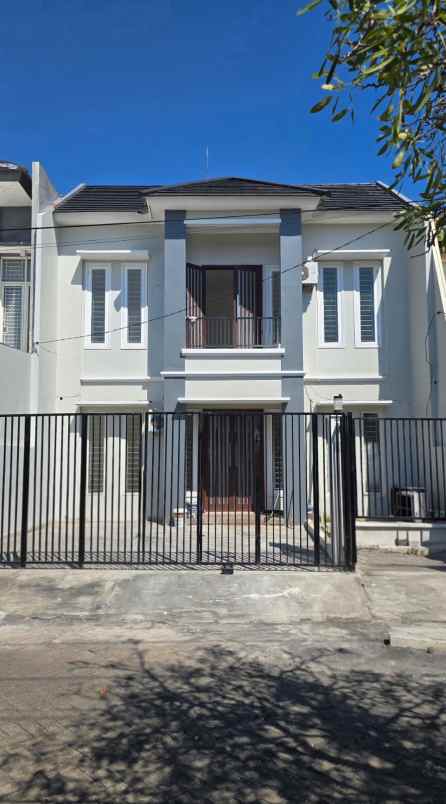 dijual rumah wiguna