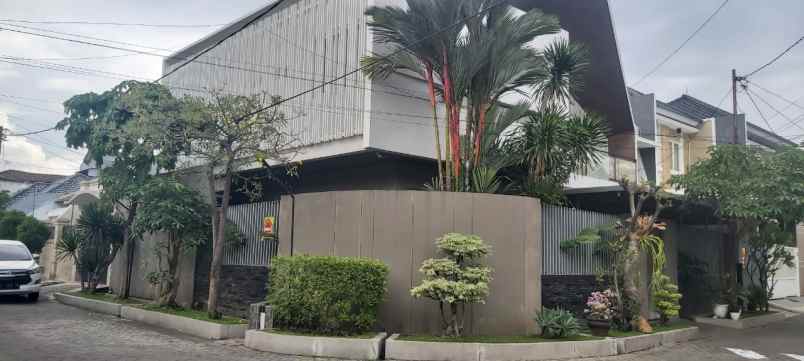 dijual rumah wisma mukti