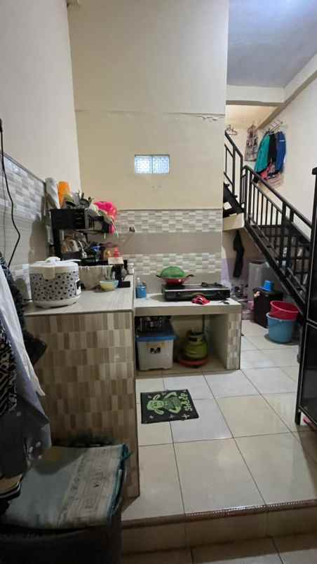 dijual rumah wolter monginsidi