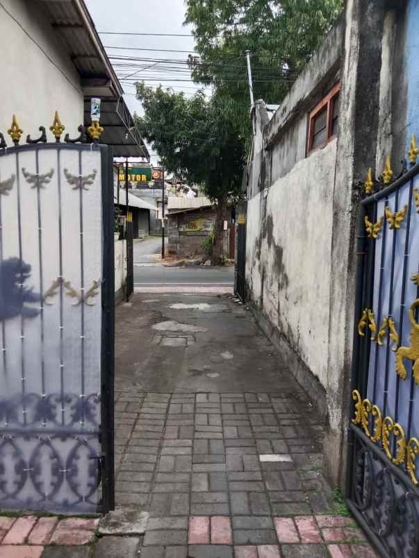 dijual sepakbola 1rumah 12 kosan 2ruko