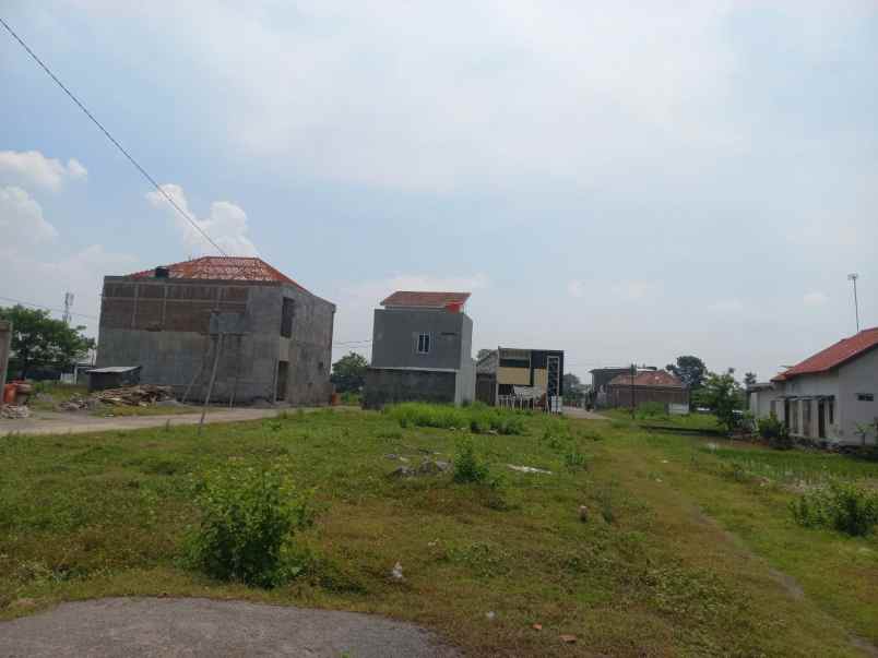 dijual tanah jalan hanton toriyo