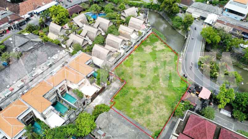 dijual tanah jalan sri rama