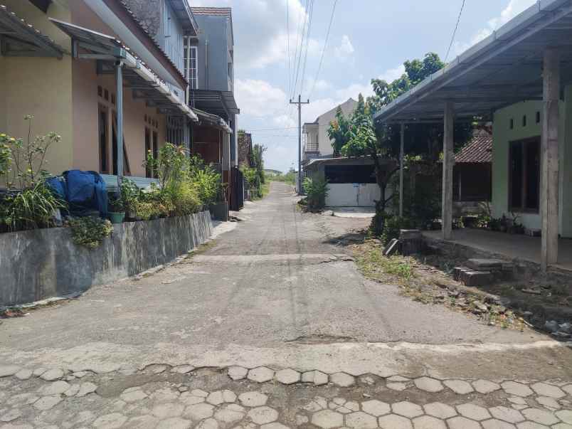 dijual tanah jl berbah kalasan