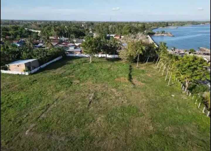 dijual tanah jl poros pantai bira