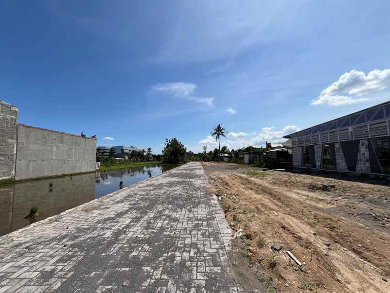 dijual tanah jl sri rahayu no 129 area