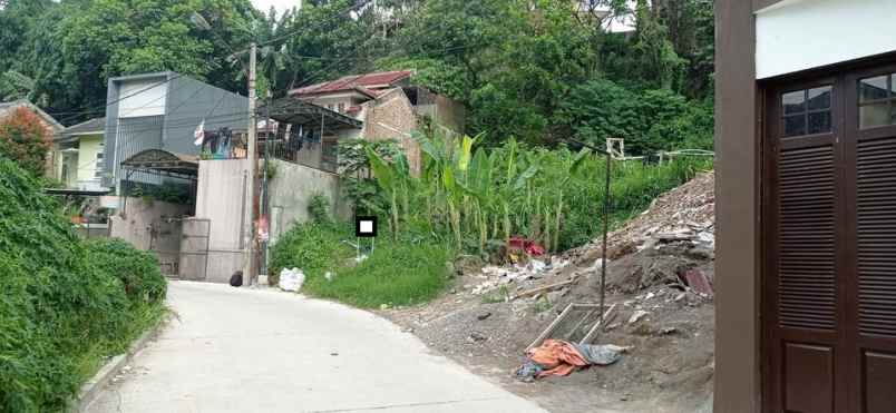 dijual tanah komplek sariwangi