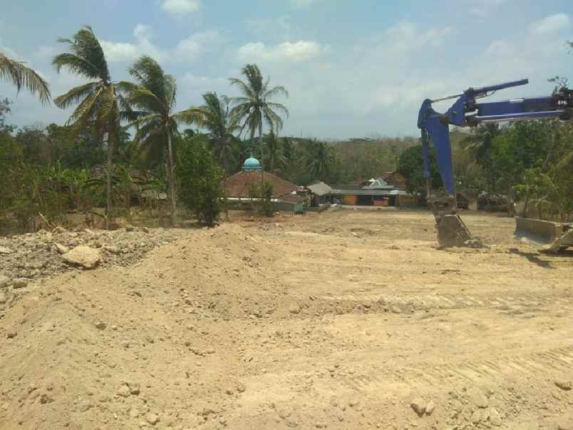 dijual tanah krembangan panjatan kulon