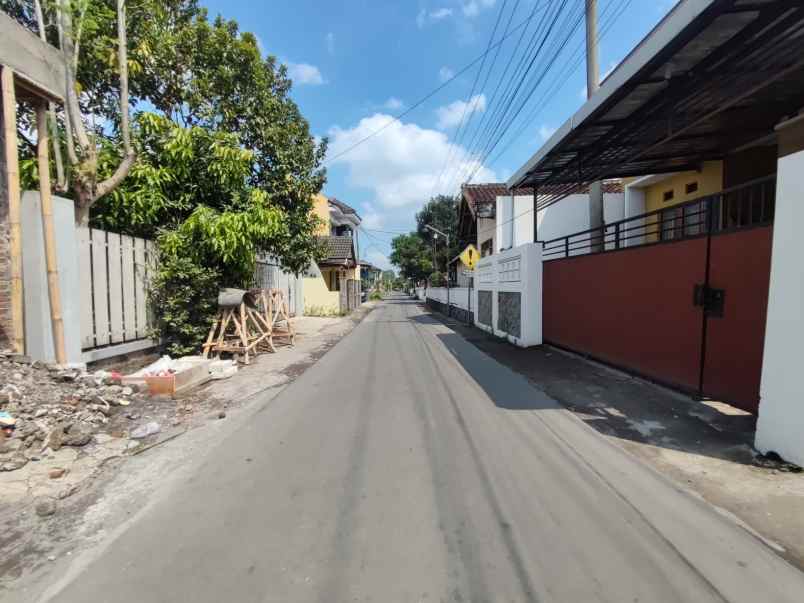 dijual tanah rejodani sariharjo