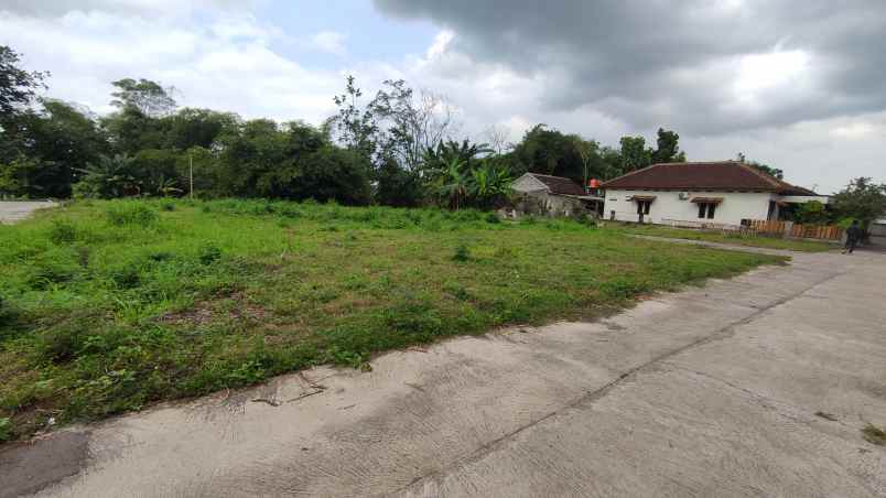 dijual tanah sorogenen ii purwomartani