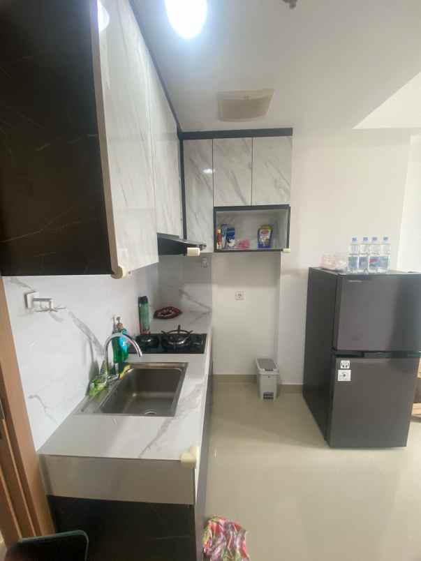 dijual unit apartemen jakarta living star