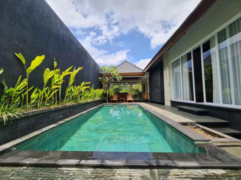 dijual villa baru lantai 2 lokasi kayutulang canggu