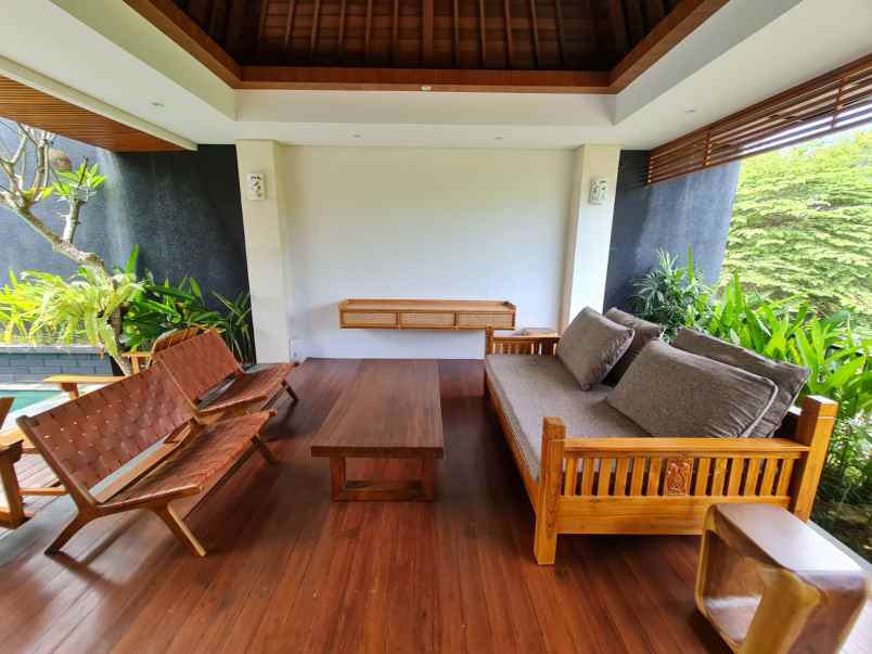 dijual villa baru lantai 2 lokasi kayutulang canggu