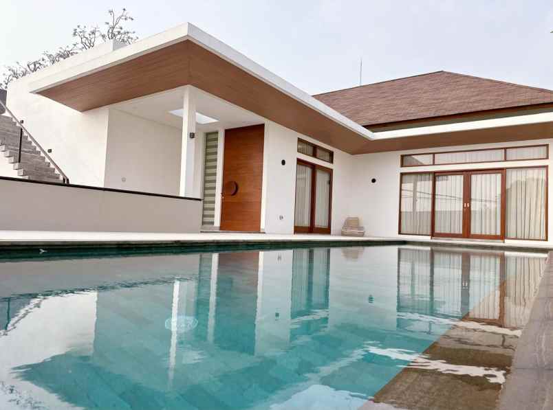 dijual villa canggu