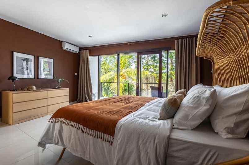 dijual villa desa lalanglingah kec