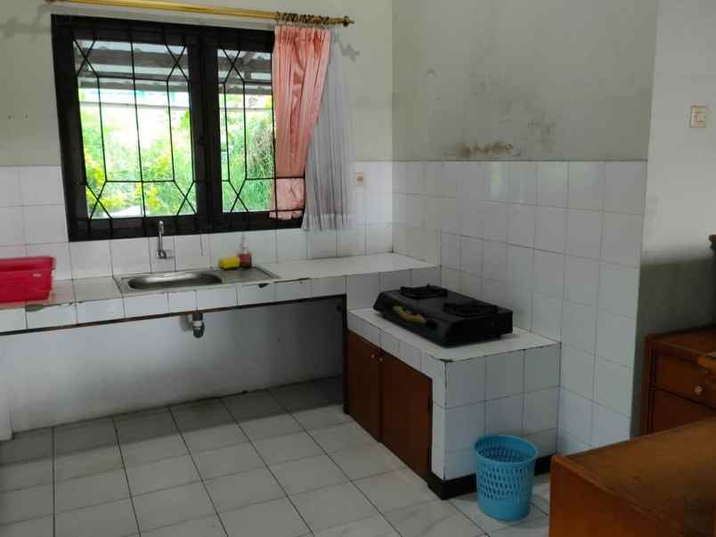 dijual villa istana bunga lembang fully furnished