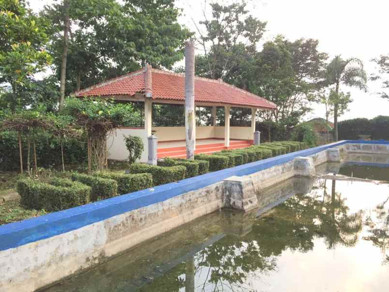 dijual villa jl babakan batawi pasirwangi