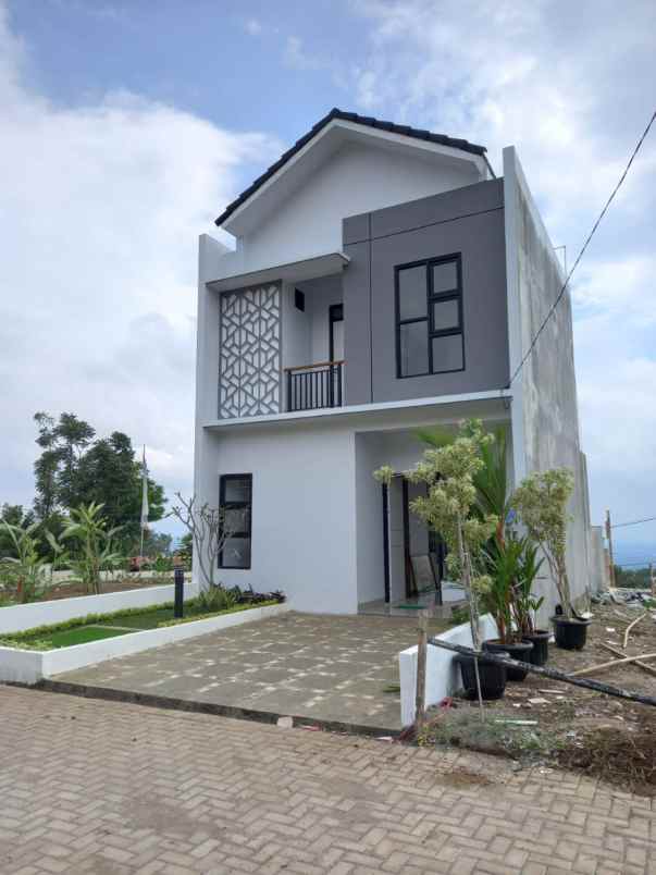 dijual villa jl pasir embe cijamil