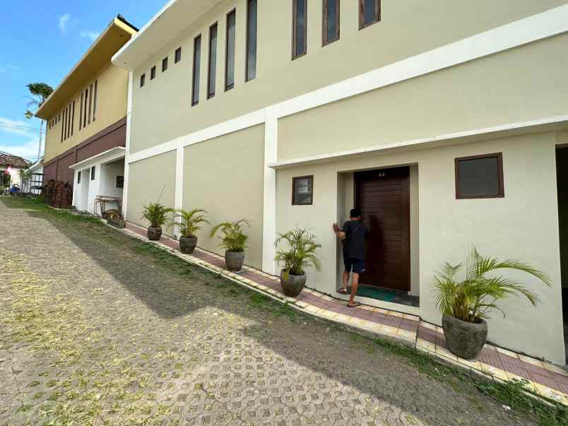 dijual villa lantai 2 lokasi tumbak bayuh pererenan