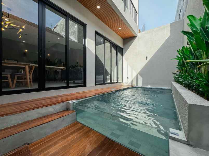 dijual villa pajeng seminyak