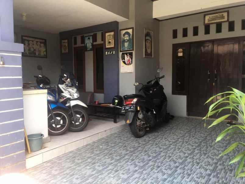 dijualcepat rumah 2 lantai cluster segovia citra raya