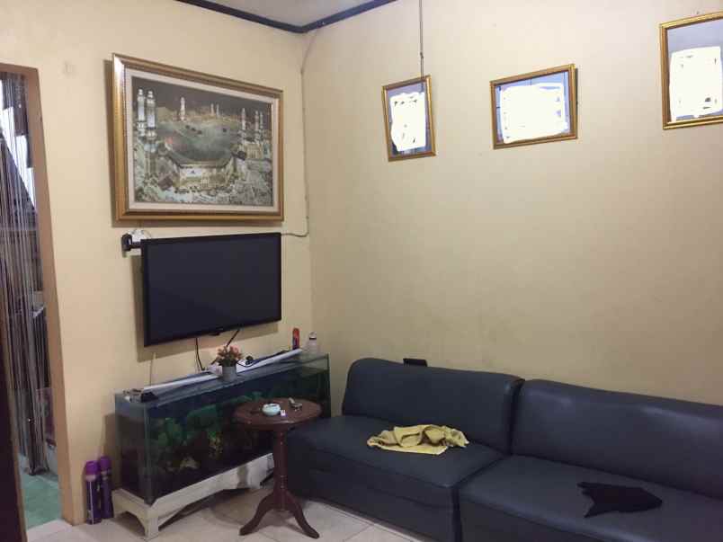 dijualcepat rumah 2 lantai cluster segovia citra raya