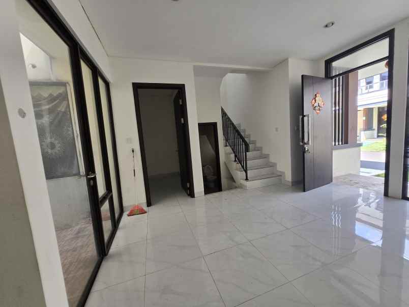 disewa murah rumah lavon swan city cluster gracia