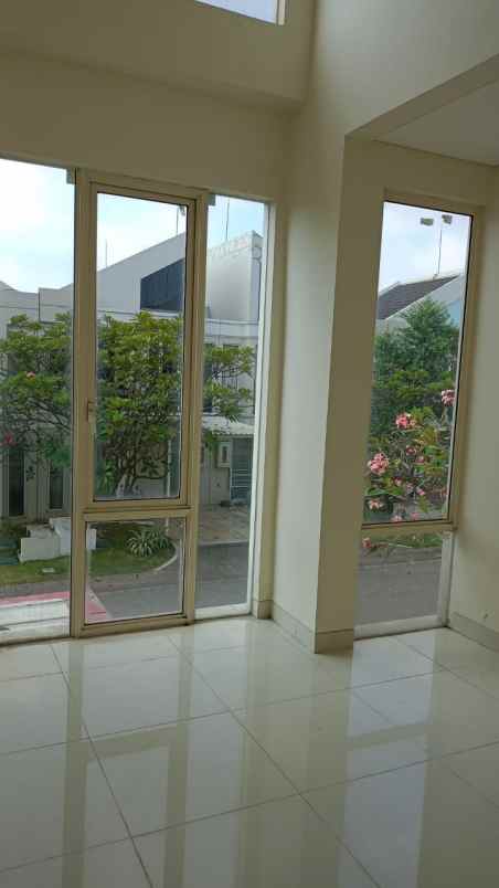 disewakan rumah grand pakuwon surabaya barat