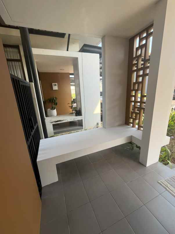 disewakan rumah jakarta garden city