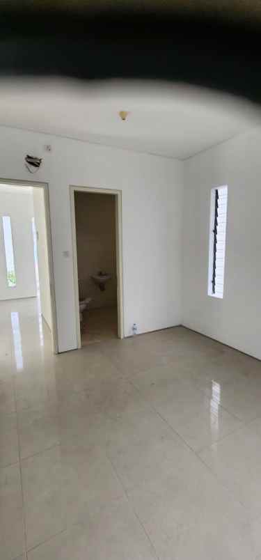 disewakan rumah jalan royal residence