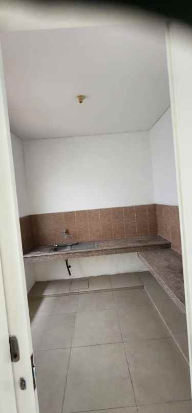 disewakan rumah jalan royal residence