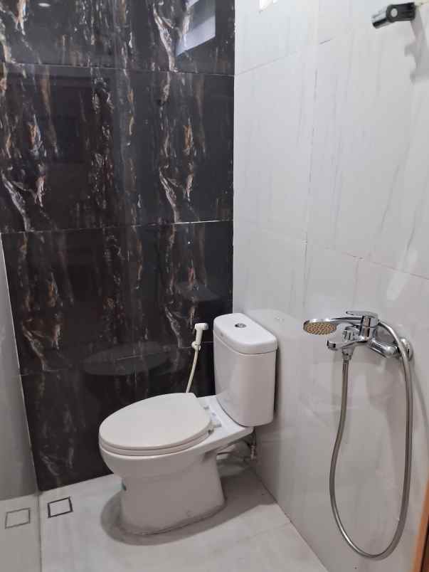 disewakan rumah jl banjarsari ii