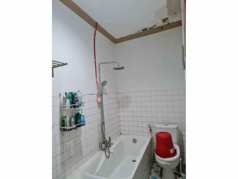 disewakan rumah jl rawajaya 1 no 41 kel