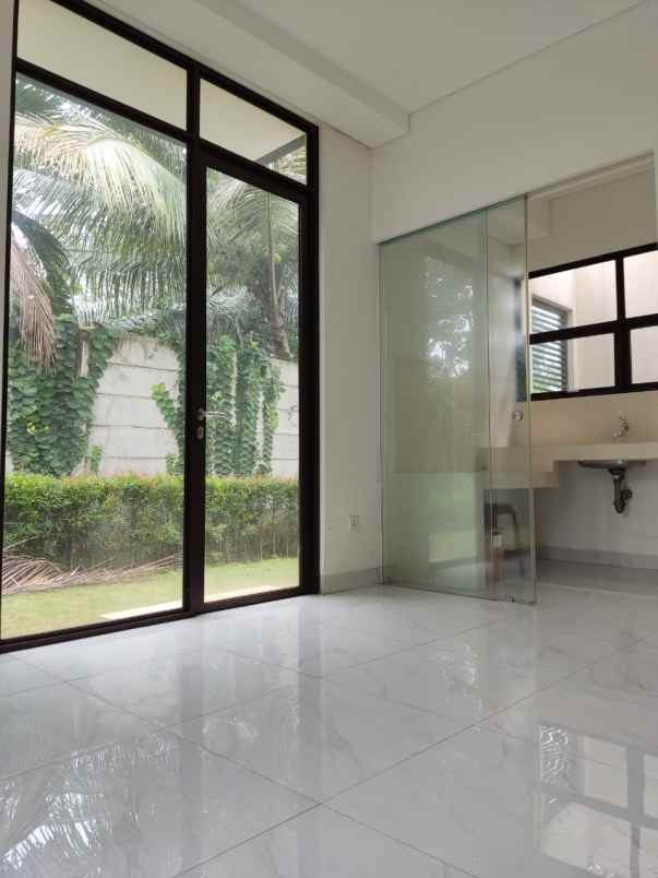 disewakan rumah lavon swan city cluster gracia