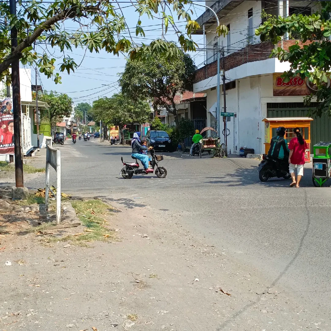 disewakan rumah lingkungan elite dekat sekolah