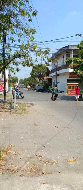 disewakan rumah lingkungan elite dekat sekolah