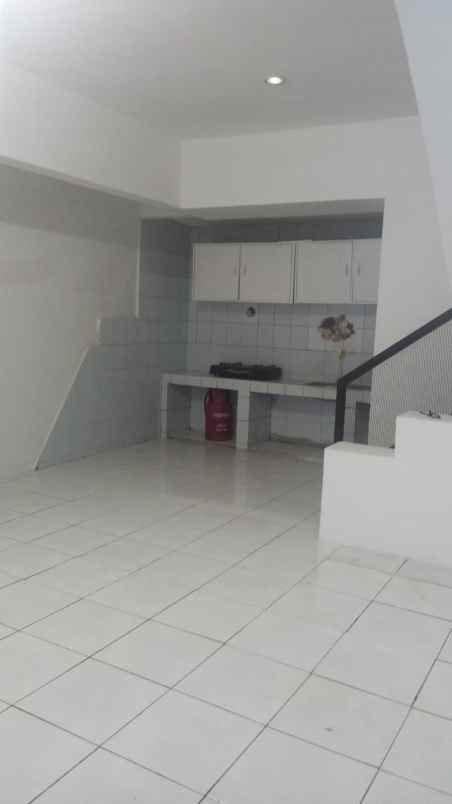 disewakan rumah sumur batu