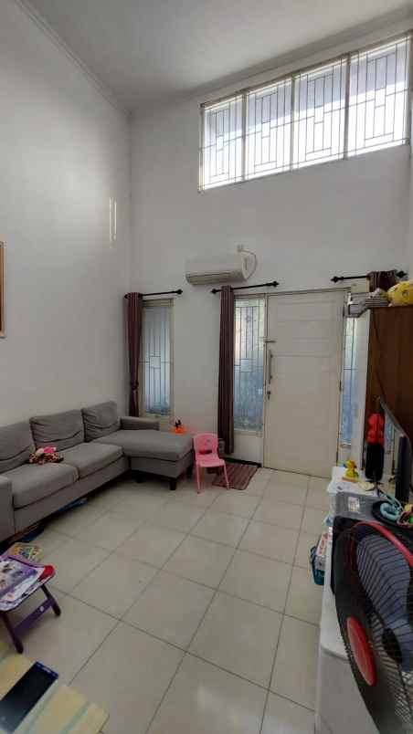 grand semanggi residence minimalis modern surabaya