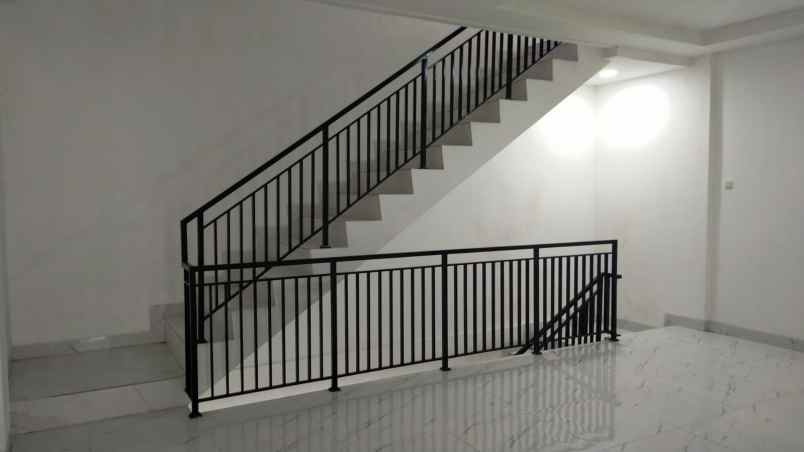 jual rumah baru taman palem lestari jak bar