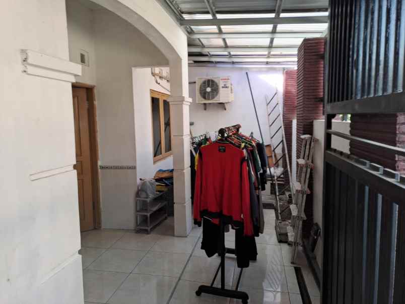 jual rumah di perum gdi