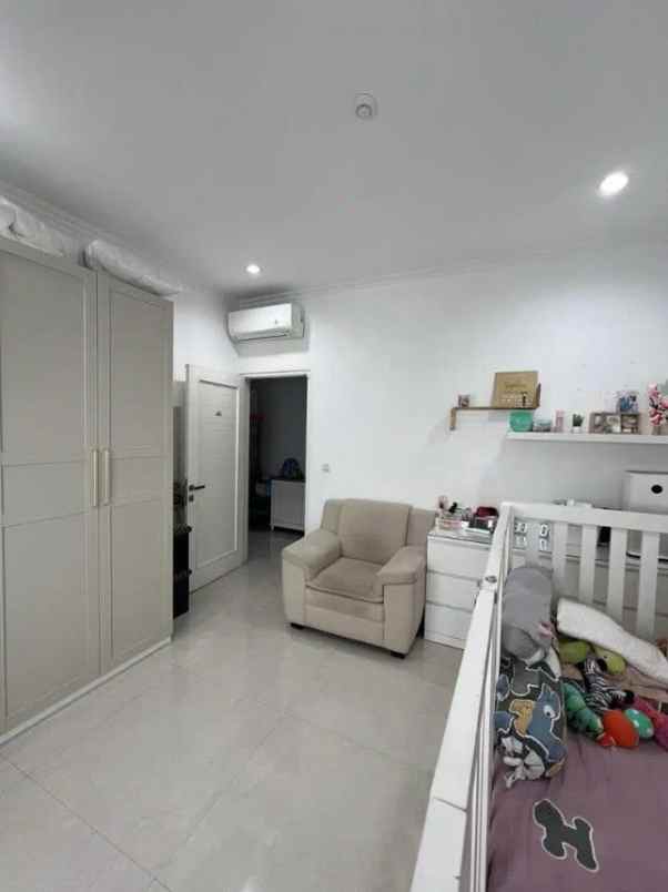 jual rumah furnished golf lake residence jak bar