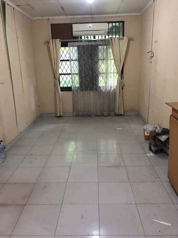 jual rumah hunian 2 lantai di bintaro sektor 3