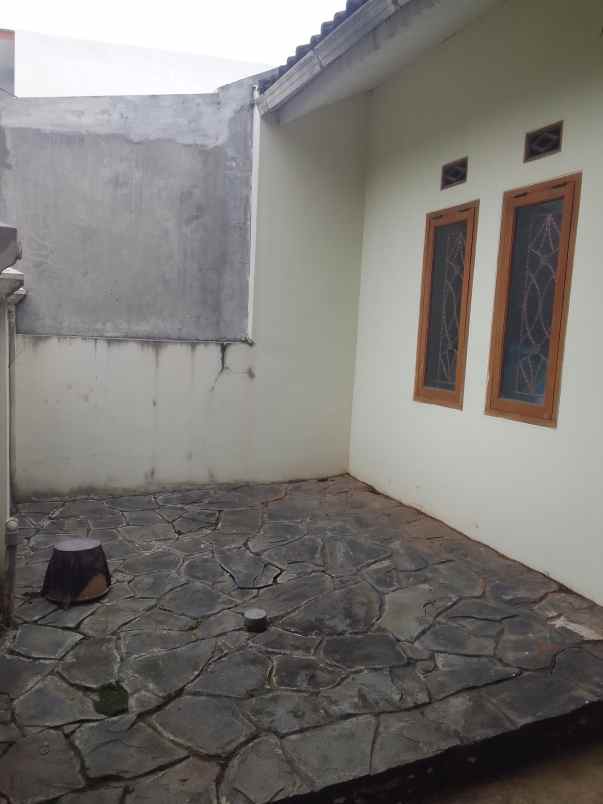 jual rumah komplek siap huni