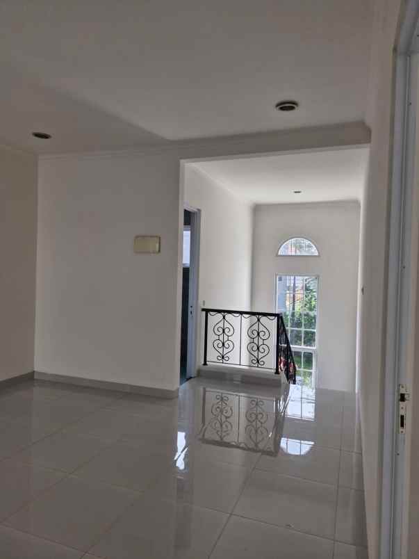 jual rumah legenda wisata cibubur