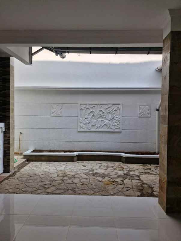 jual rumah legenda wisata cibubur