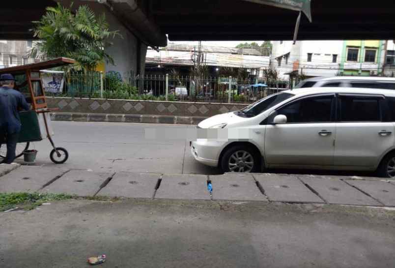 ruko kosong 4 lantai di ciputat kota tangerang selatan